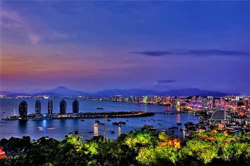 花阪亭冰淇淋菠萝包