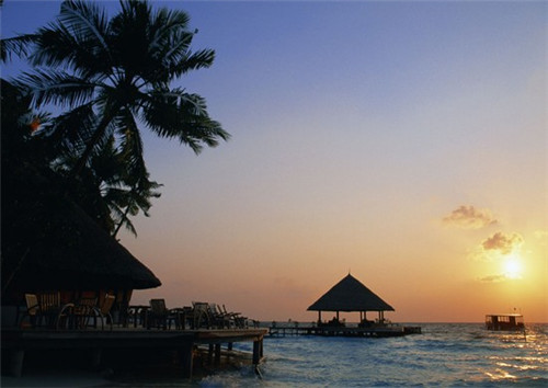 中牟县加盟个重庆火锅店多少钱，王缸钵火锅加盟在中牟县开店困难吗