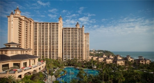 悬崖勒马的近义词（悬崖勒马的近义词和反义词）